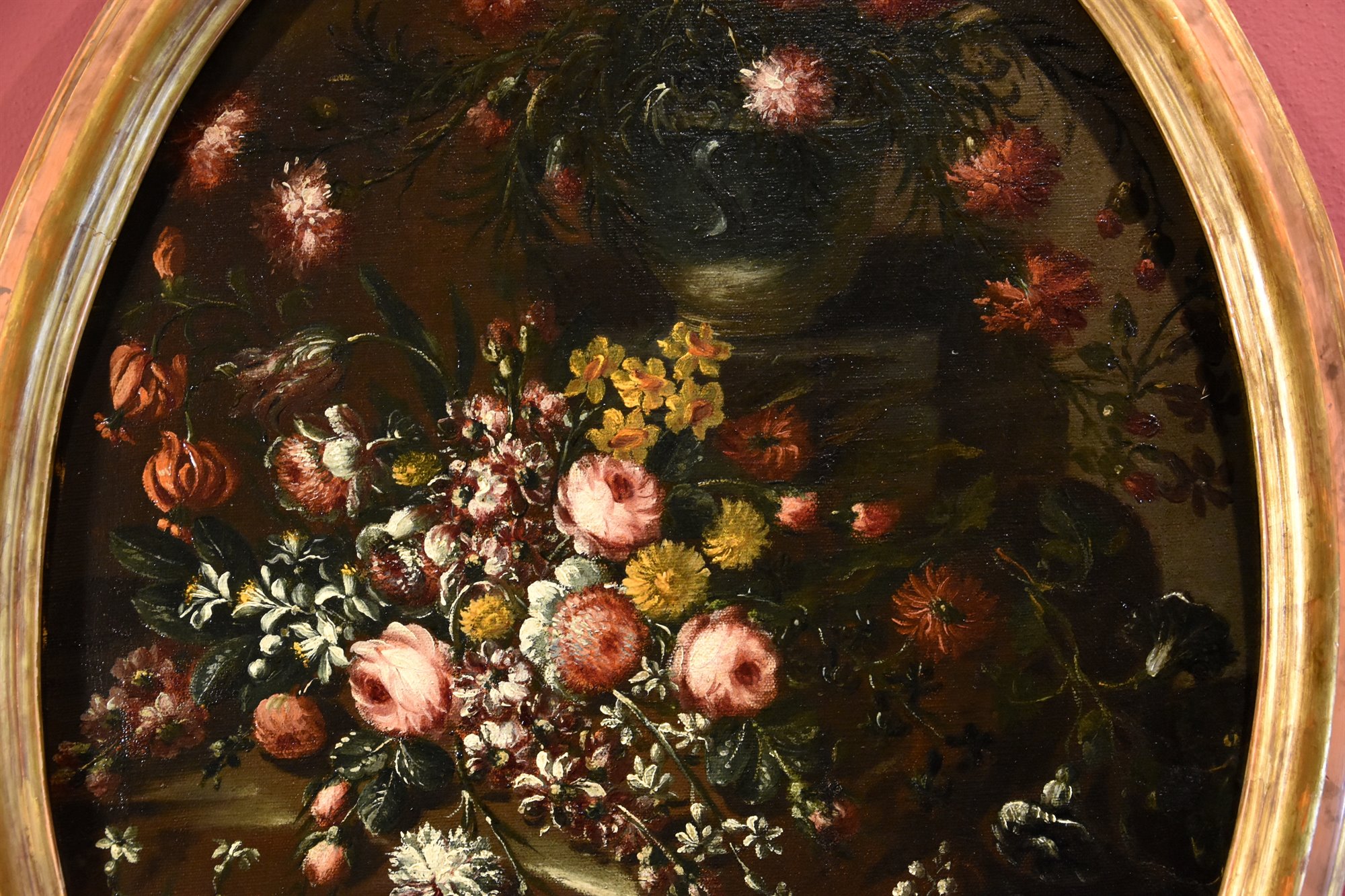 Grande composizione di fiori all'aperto (1 di 4)