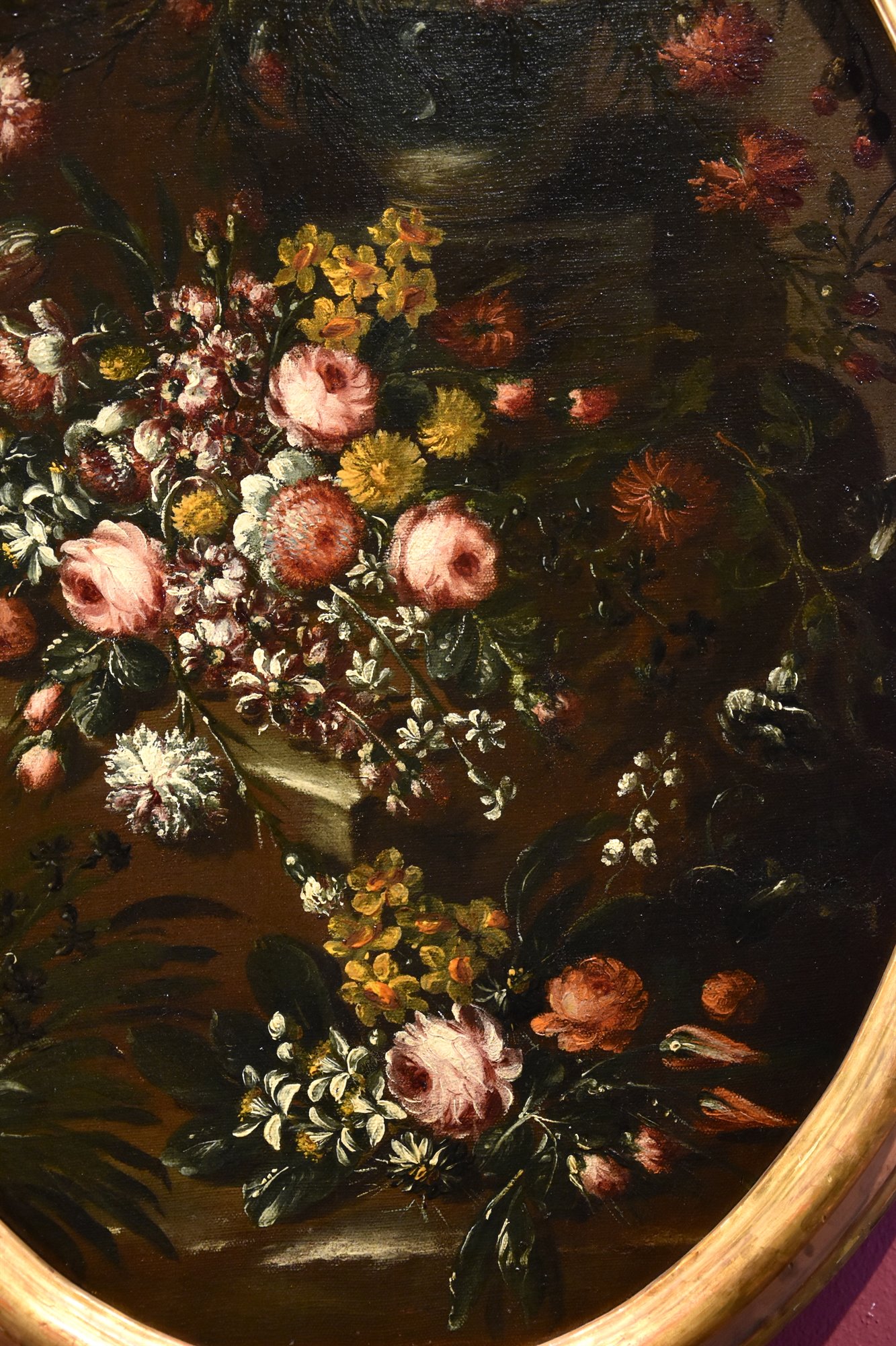 Grande composizione di fiori all'aperto (1 di 4)