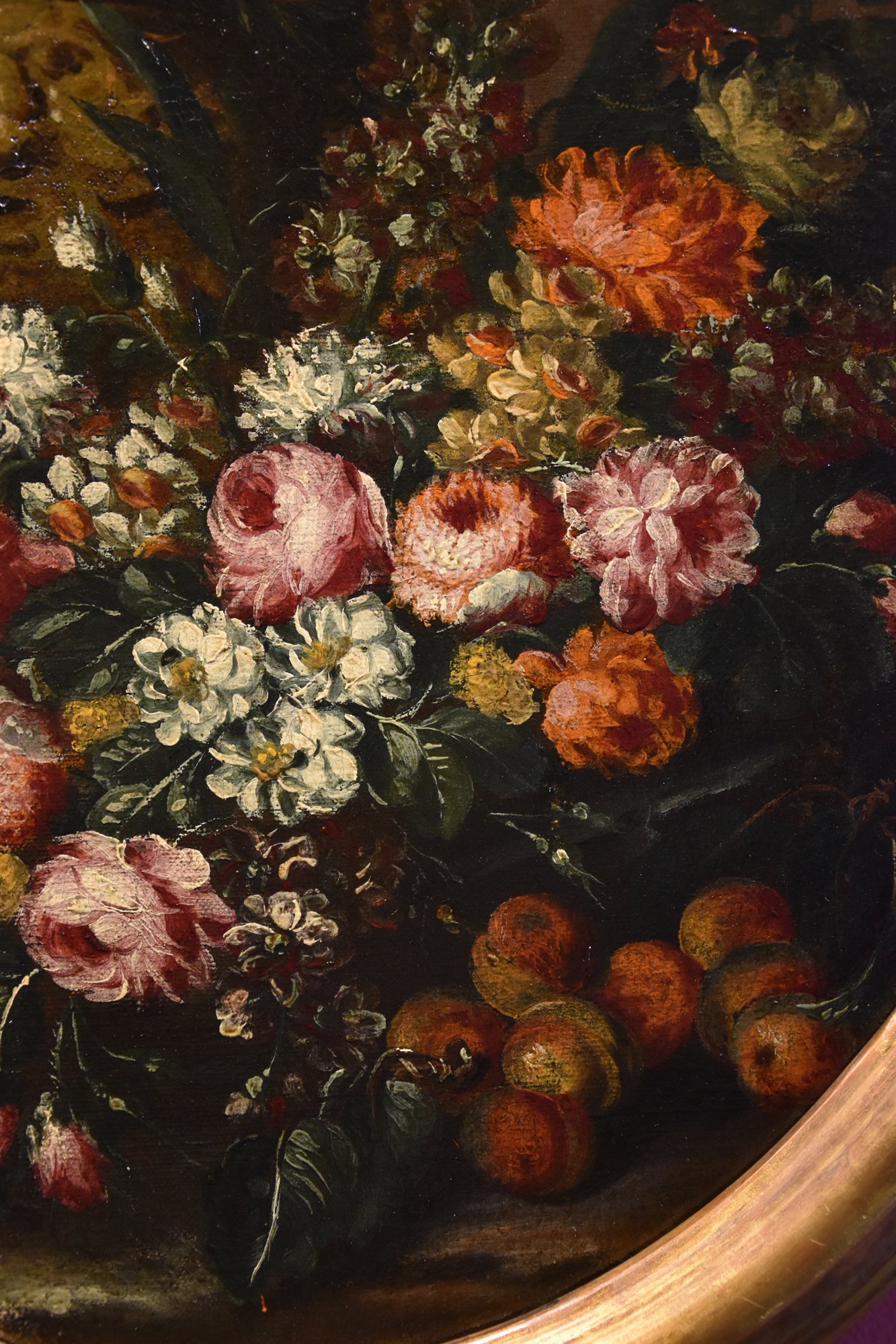 Grande composizione di fiori all'aperto (2 di 4)