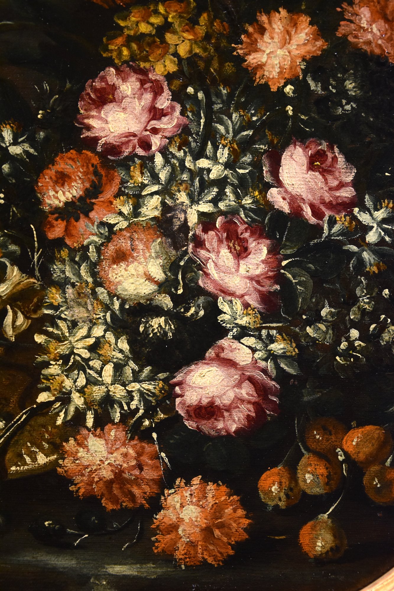 Grande composizione di fiori all'aperto (4 di 4)