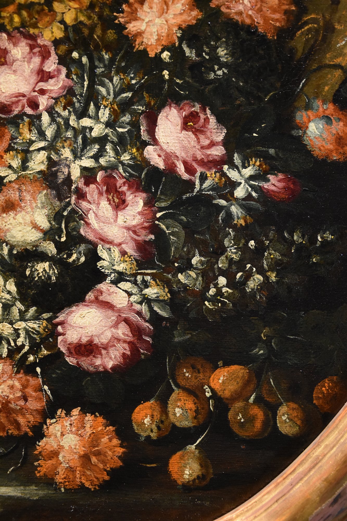 Grande composizione di fiori all'aperto (4 di 4)
