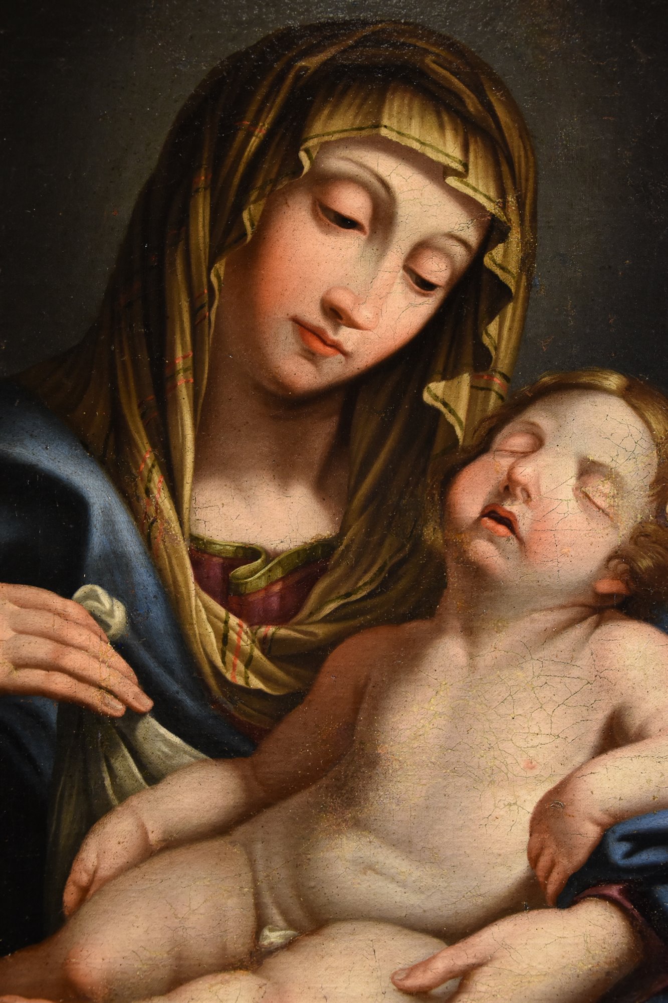 Madonna con il bambino dormiente