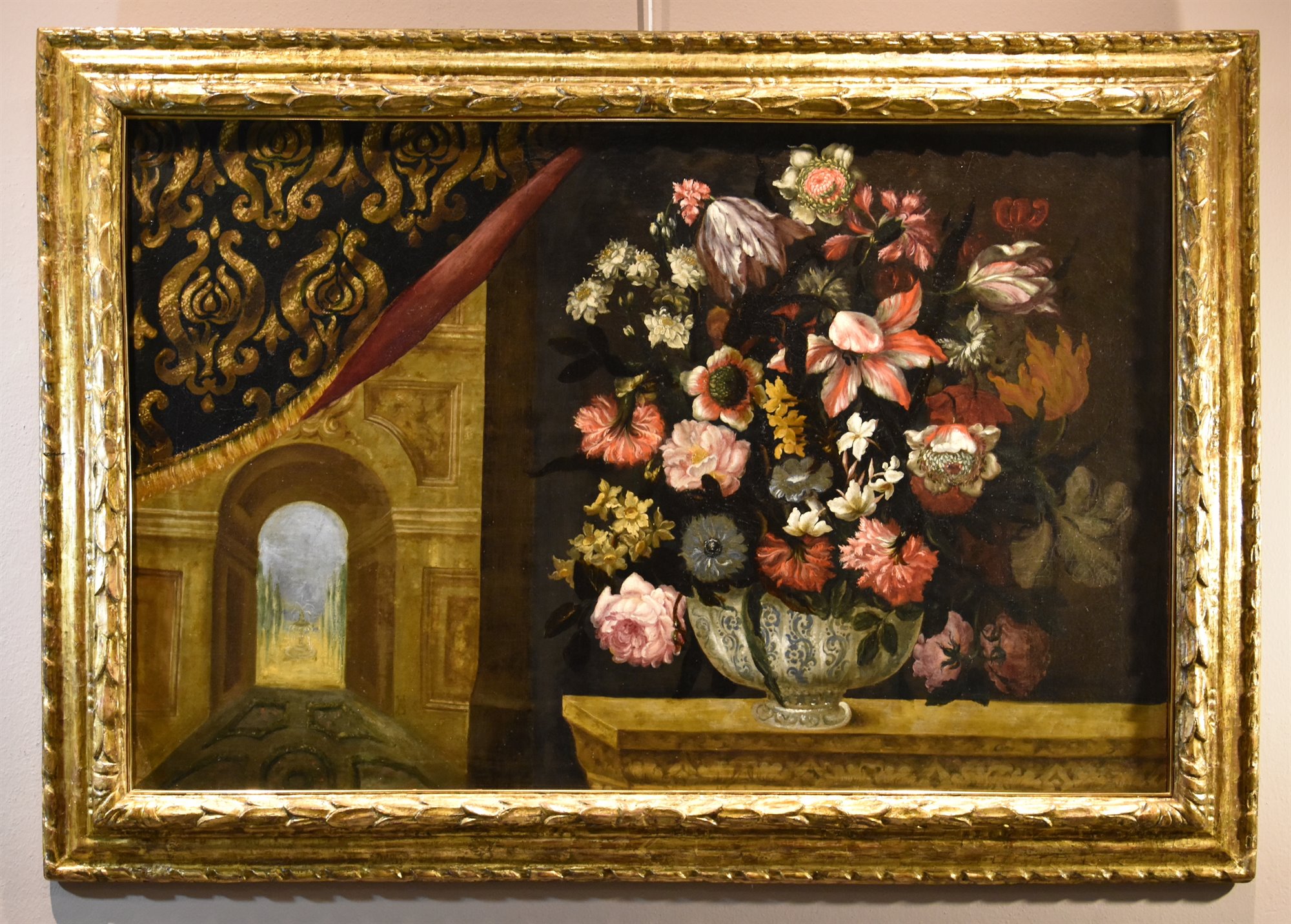 Natura morta di fiori con scorcio architettonico e giardini