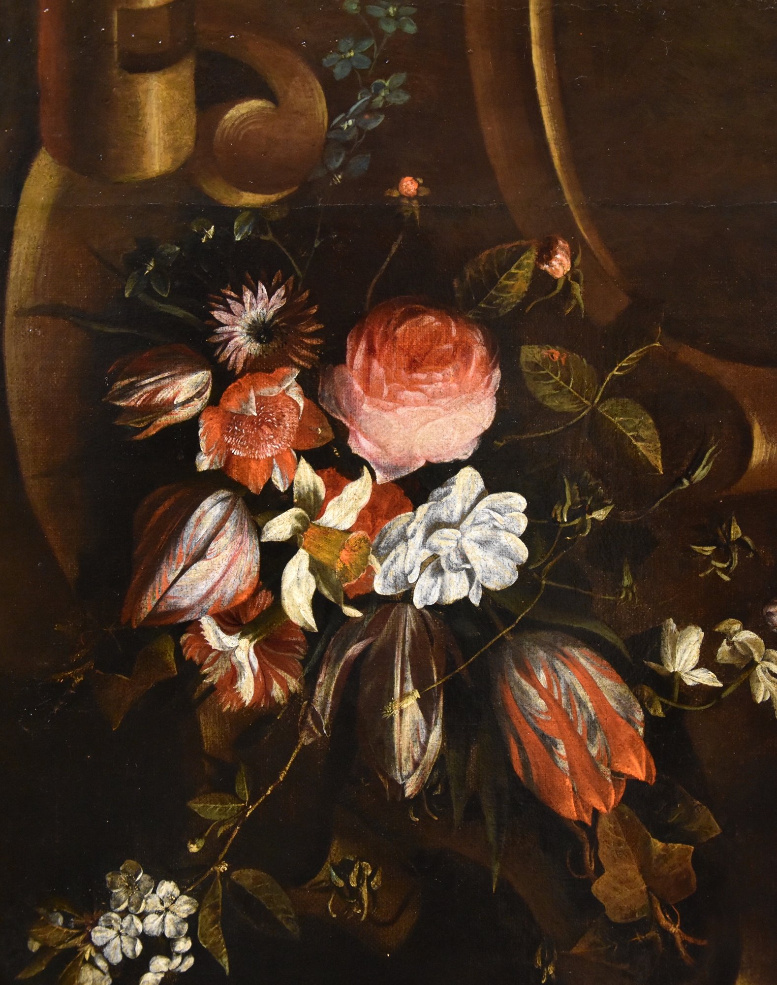 Ghirlanda di fiori con cartiglio