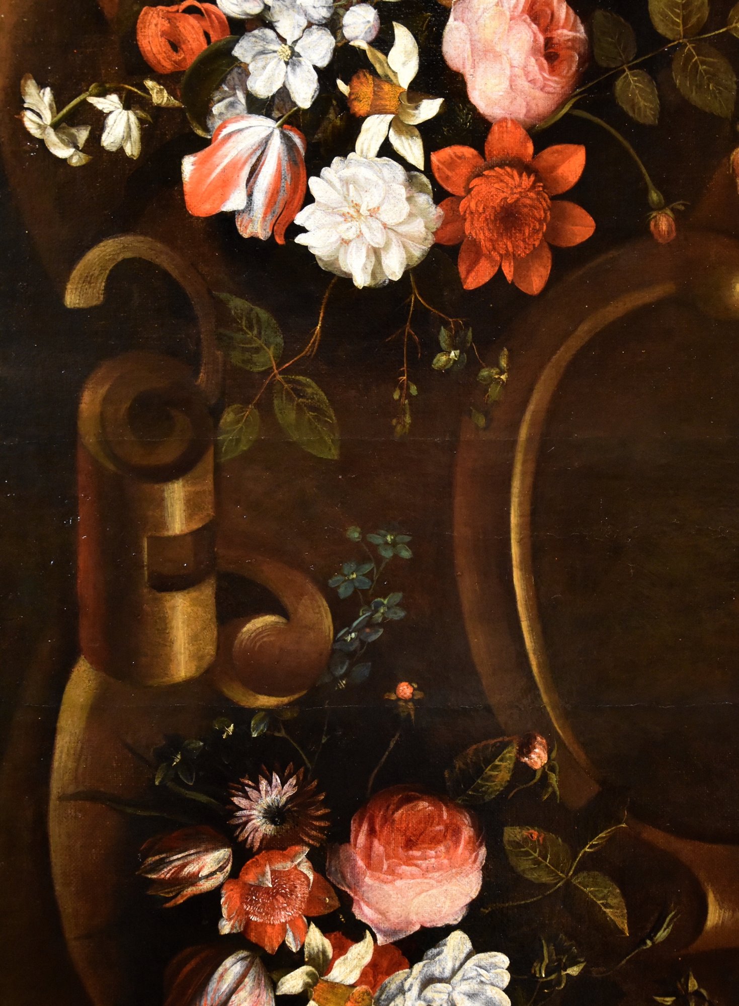 Ghirlanda di fiori con cartiglio