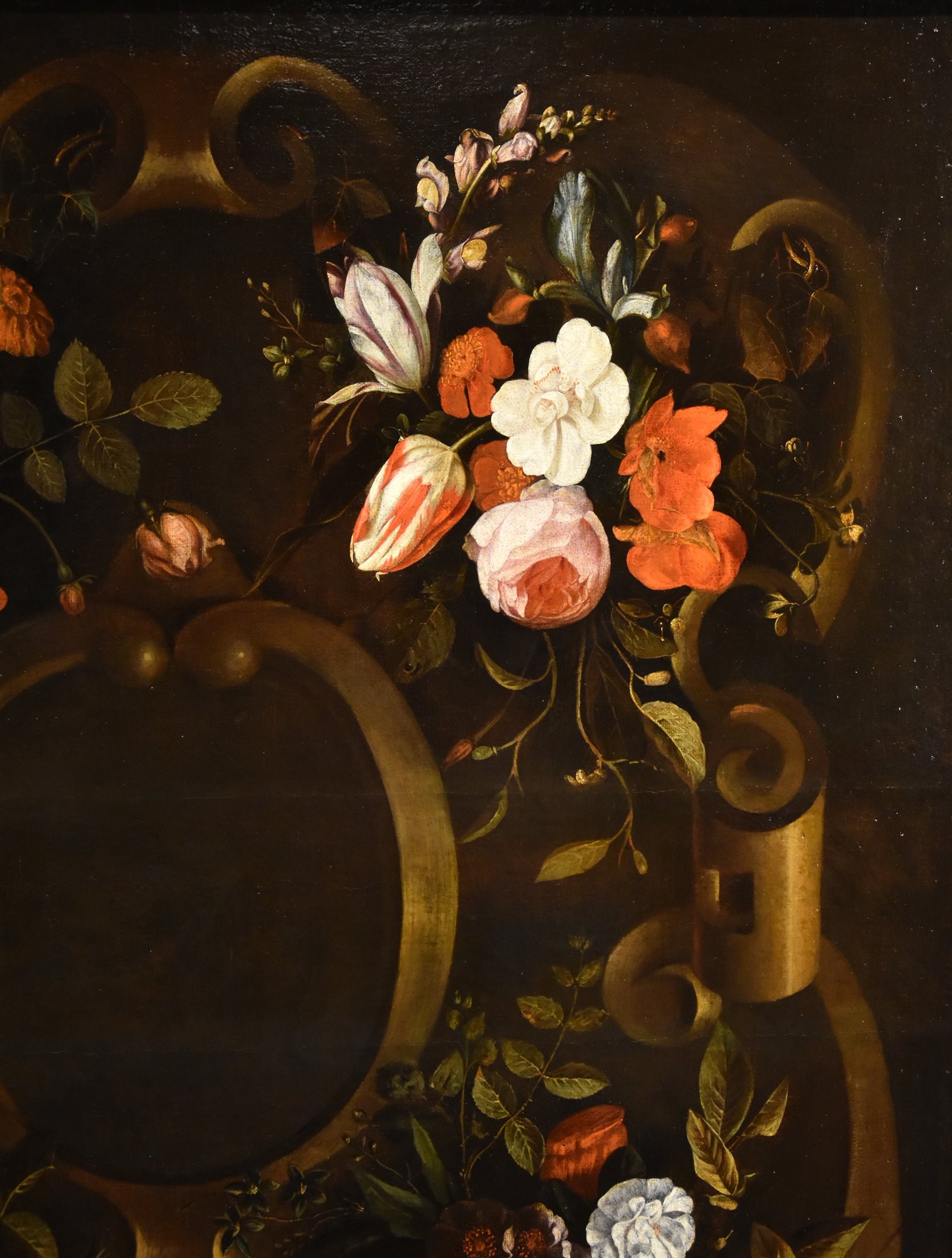 Ghirlanda di fiori con cartiglio