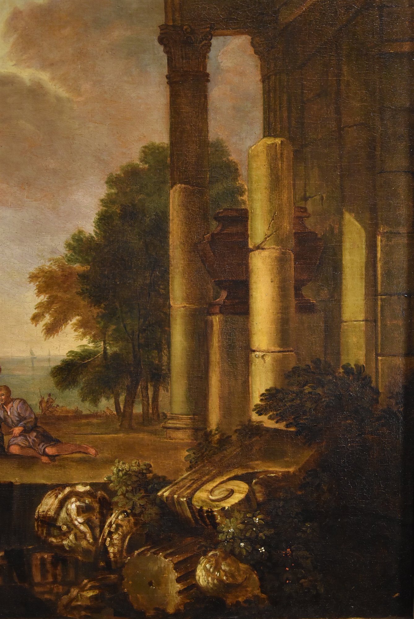 Paesaggio costiero con rovine architettoniche