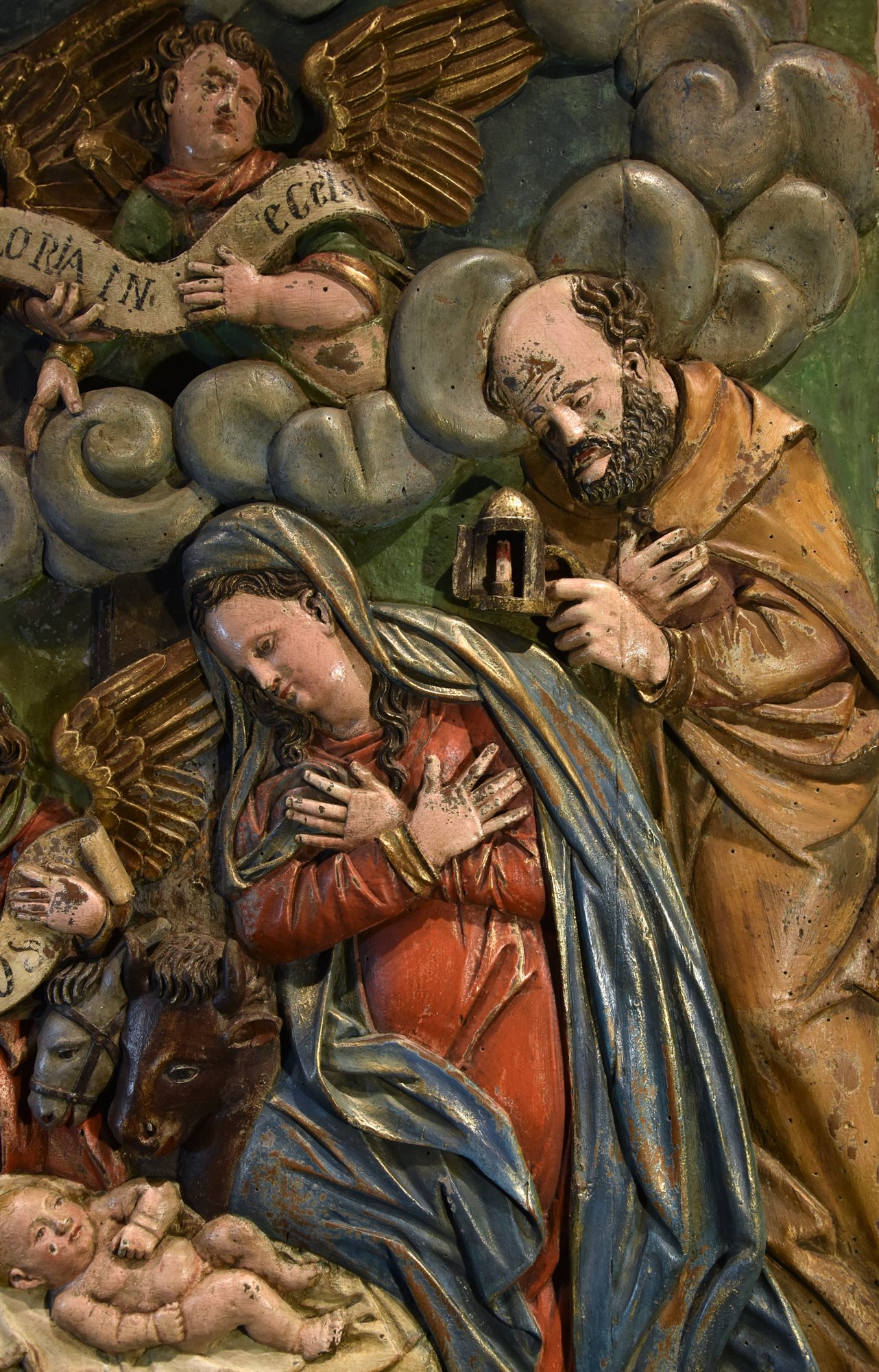 Scultura ad altorilievo raffigurante la Natività