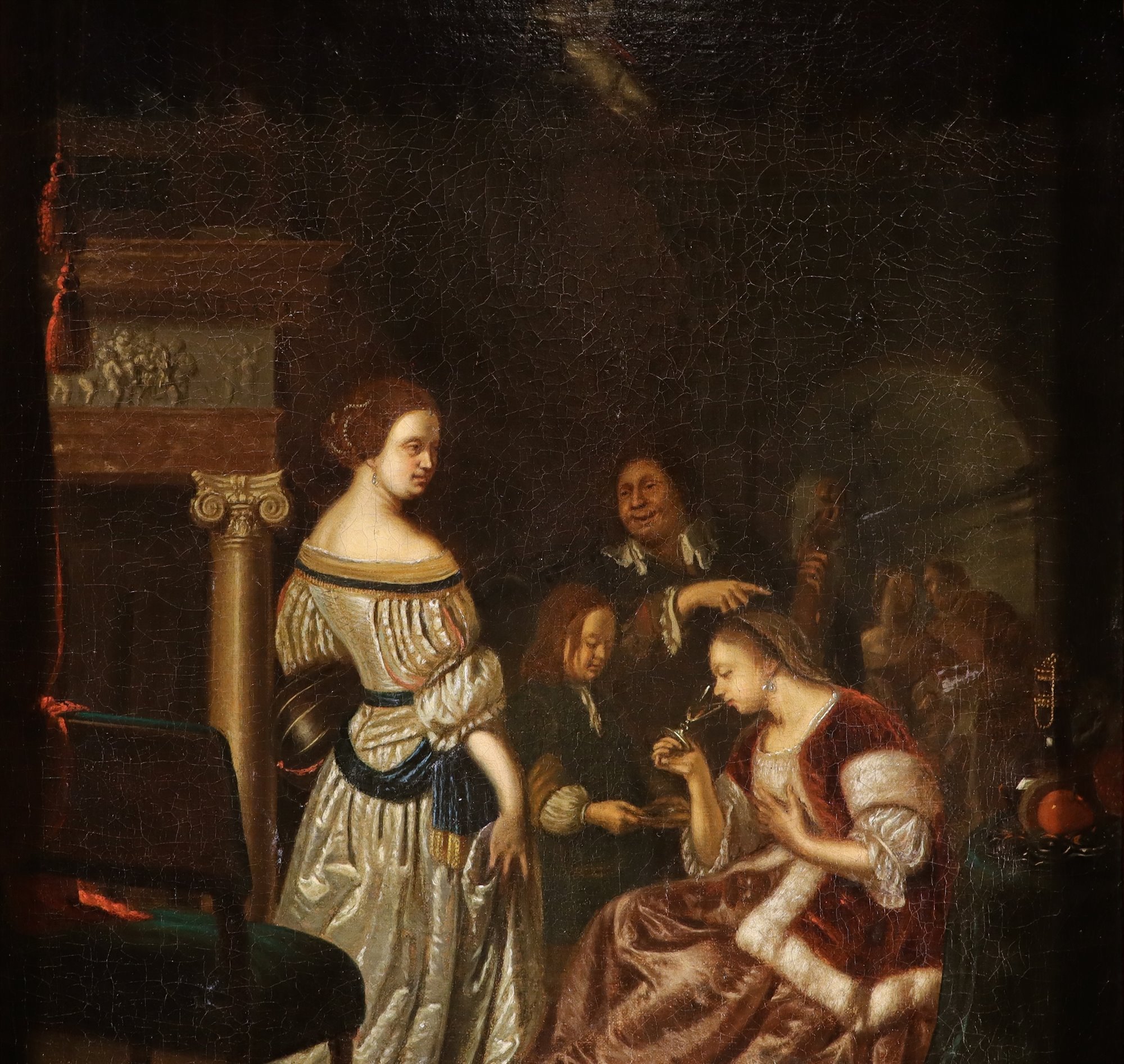 Elegante compagnia in un interno