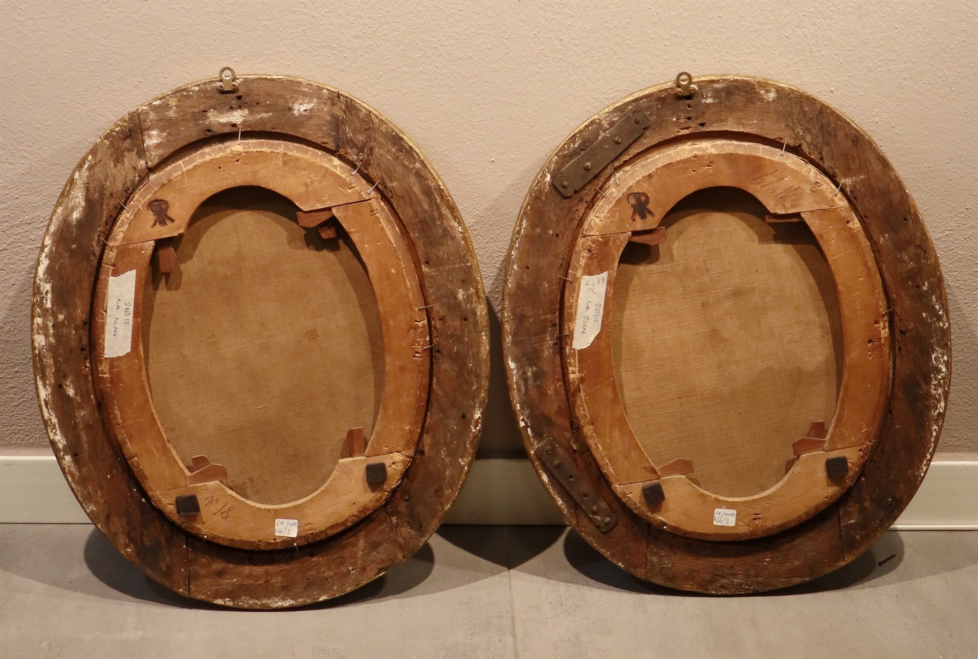 Coppia di nature morta di fiori