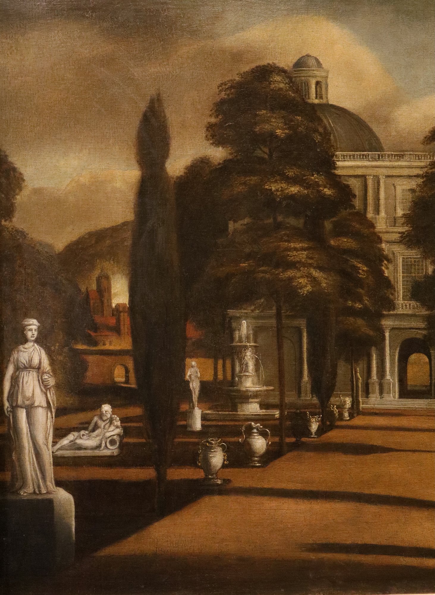 Veduta di una villa con giardino all'italiana