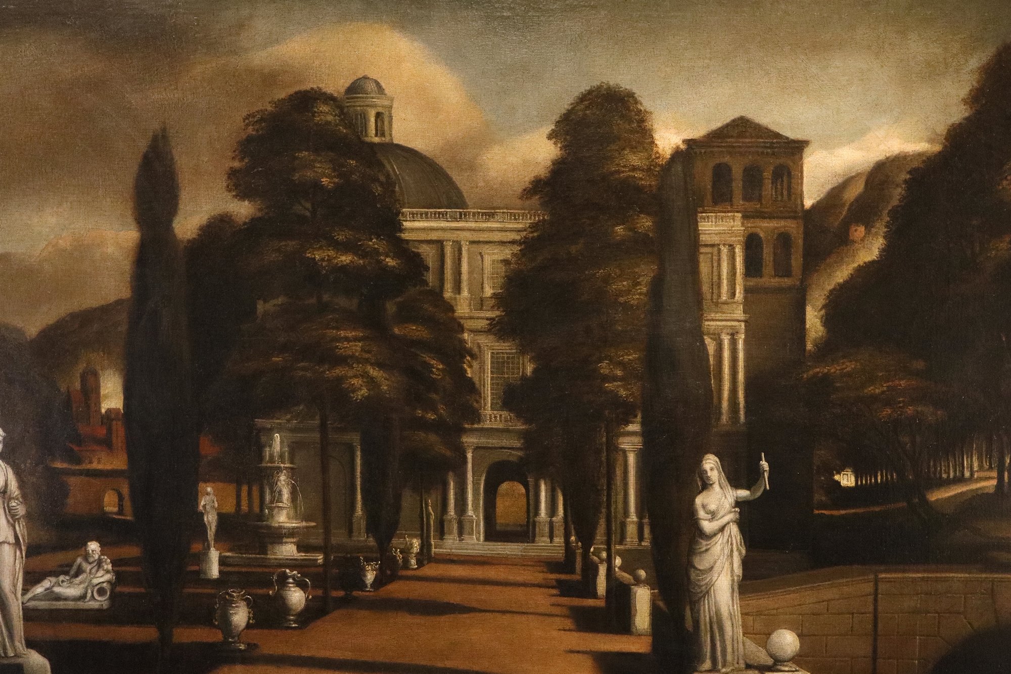Veduta di una villa con giardino all'italiana