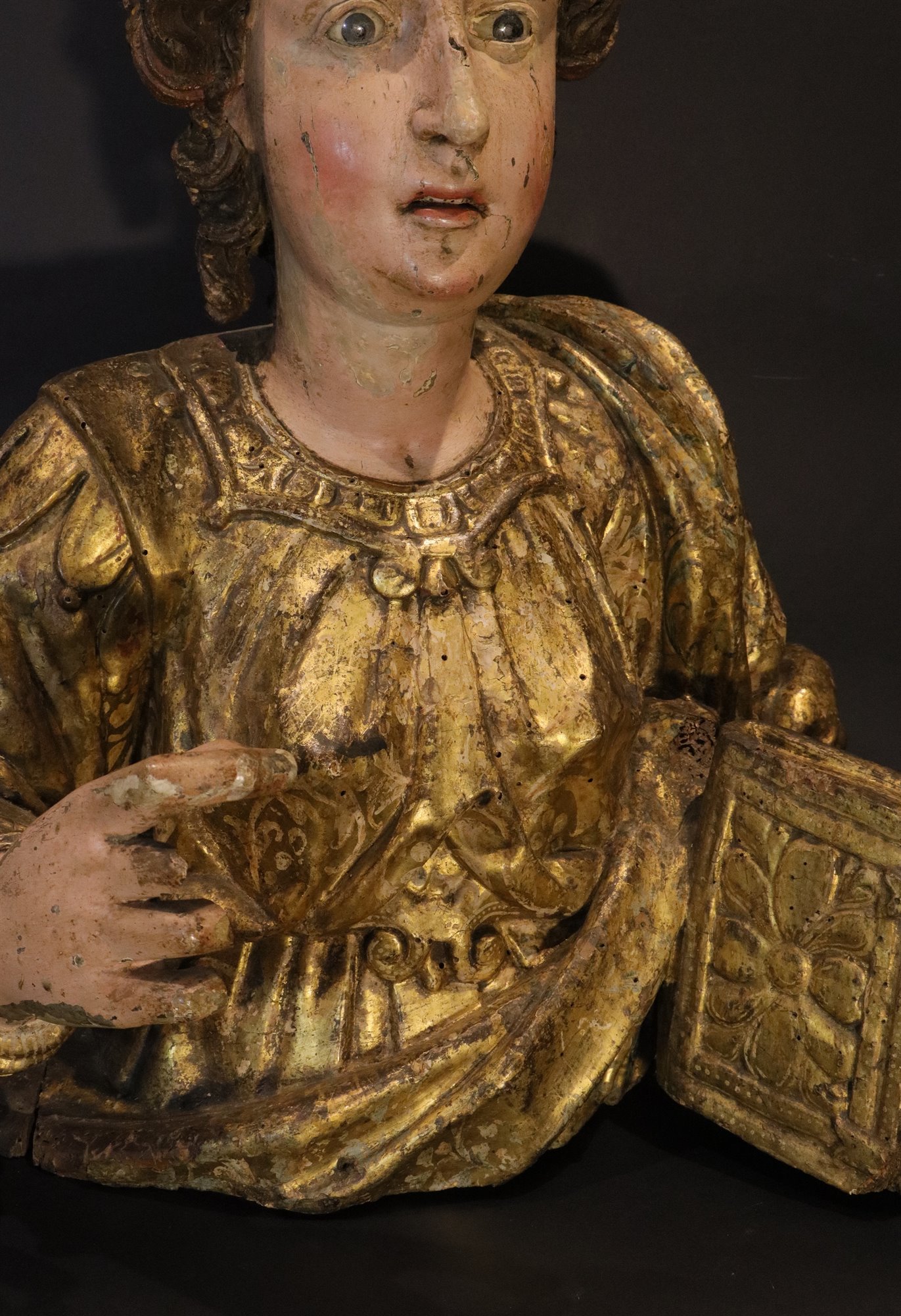 Coppia sculture lignee: San Giovanni Evangelista e Santa Caterina d’Alessandria