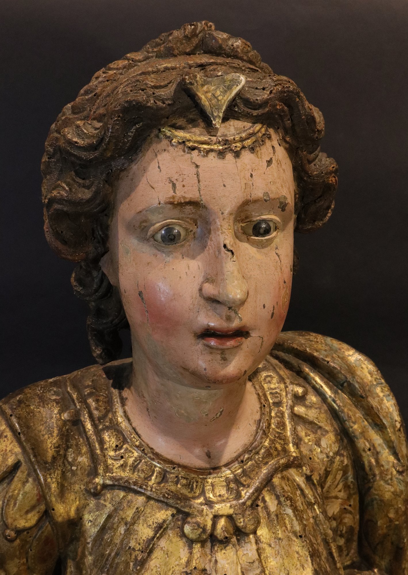 Coppia sculture lignee: San Giovanni Evangelista e Santa Caterina d’Alessandria