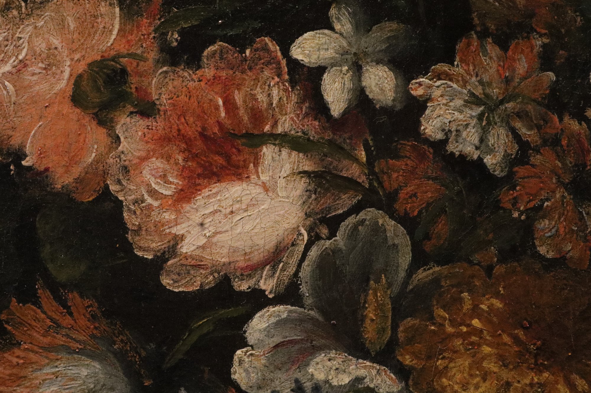 Natura morta di fiori e frutta