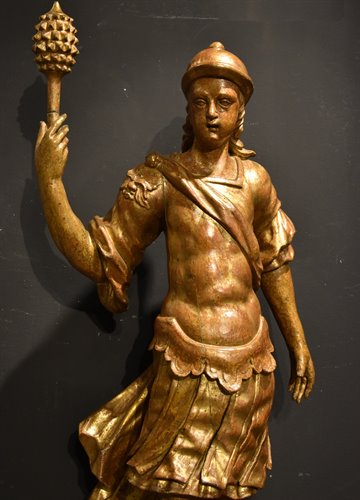 Scultura lignea raffigurante soldato romano a figura intera