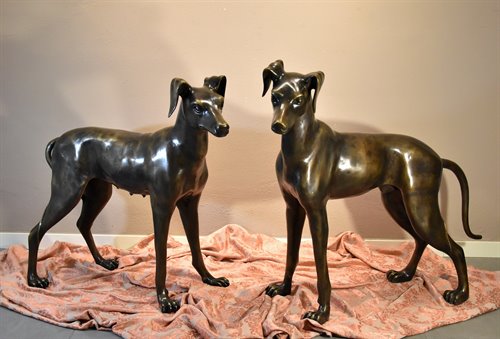Coppia di levrieri in bronzo