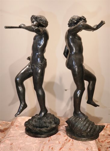 Sculture in bronzo 'Satiri che suonano e danzano'