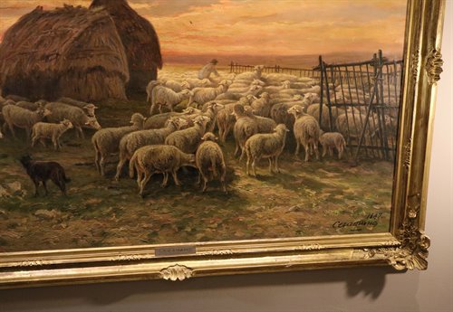 Paesaggio al tramonto con gregge al pascolo