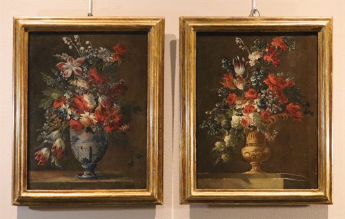 Coppia di nature morte di fiori